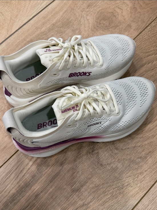 Brooks Shoes - Brooks Women’s Cream & Magenta Running Sneakers